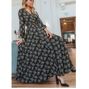 Ivy City Co Holly Berry Long Sleeve Dress - Size Medium